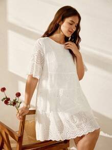 SHEIN LUNE Vestito estivo in taglia oversize con arricciatura, orlo con rouches e ricami traforati