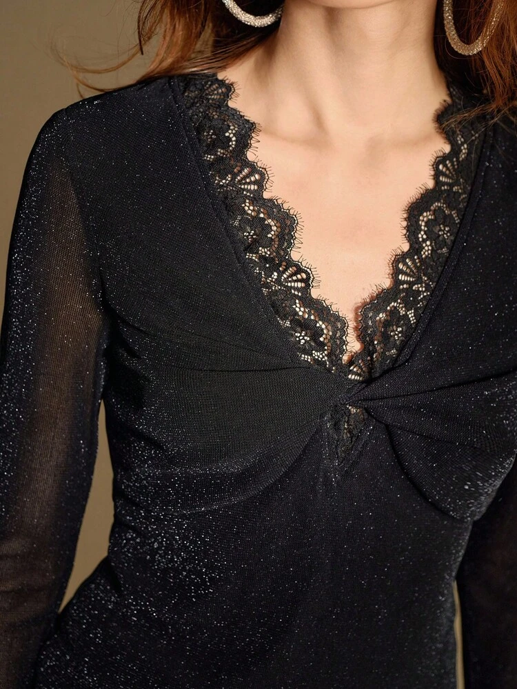 WOMEN GLITTER SPLICE LACE TRIM V-NECK TWIST BUST SLIM FIT T-SHIRT