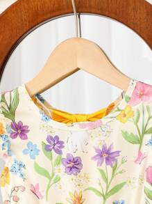 SHEIN Girls Elegant Floral Print Round Collar Flutter Sleeve Hollow Back Bow Decor Waist Ruffle Hem Casual Fashionable Dress, Suitable For Vacation/Travel In Summer Girls Floral Bow Dress Yellow Floral Girls Dress Girl Floral Dress Little Girl Floral Dress Girls Bow Dress Summer Holiday - Yellow - View 4