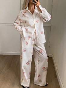 DAZY Set pijamale pentru femei, cu imprimeu floral pe toată suprafața, din dantelă, cu buzunare, stil cămașă, top și pantaloni, haine de toamnă