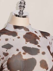 SHEIN ICON Blusa de Manga Longa Estampa de Vaca Boêmia com Manga Sino Estilo Hippie, Vestimenta Western, Ganga Chique para Mulheres Plus Size em Férias