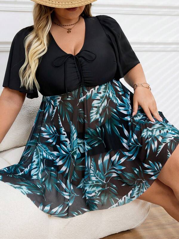 SHEIN CURVE+ Vestido Plus Size Feminino Estampado com Plantas Tropicais para Usar como Saída de Praia, Adequado para Férias na Praia