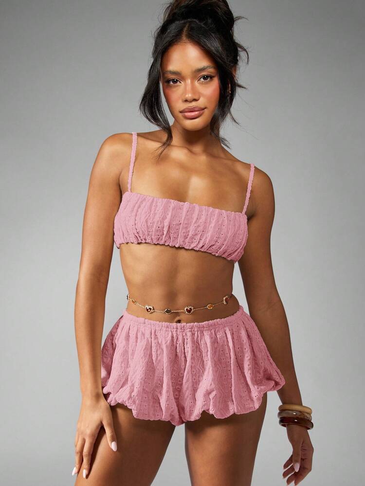 MISSGUIDED ブロード レース クロップトップ ショーツ セット、フェスティバル、夏休み、ビーチ用二点セット、ギャザー入りミニショーツ、パフボール、伸縮性カジュアルルームウェア