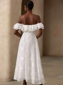 Aveloria 法式复古优雅浪漫约会夜礼服，奢华设计，压花叶贴花，露肩荷叶边多层雪纺连衣裙，束腰显瘦效果 - 白色 - 查看 2