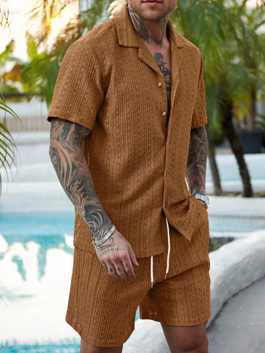 Manfinity RSRT 2 件套男士纯色纽扣镂空衬衫和短裤套装，度假纯色丈夫休闲装，适合度假、海边沙滩、日常休闲、夏装男士棕色短裤套装男士 2 件套服装棕色度假装