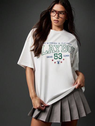 Missguided x Playboy 大学风格图案 T 恤芝加哥伊利诺伊州街头服饰超大圆领短袖休闲时尚上衣学院校园风格宽松 T 恤现代学生时尚秋季