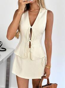 SHEIN LUNE Bộ 2 váy không tay buộc dây họa tiết thường ngày cho nữ và quần Trang phục mùa hè cho nữ Quần áo mùa hè Trang phục công sở thường ngày cho nữ Áo dễ thương Áo đi chơi cho nữ Quần áo mùa hè cho nữ Quần áo làm việc cho nữ Trang phục công sở cho nữ Áo đi chơi Bộ đồ mặc nhà cho nữ Trang phục mùa hè Trang phục giáo viên cho nữ Trang phục giáo viên cho nữ Áo mùa hè cho nữ Bộ đồ hai mảnh đi nghỉ mát Quần áo mùa hè cho nữ Quần áo Boho cho nữ Trang phục công sở cho nữ Trang phục mùa hè 2 món Bộ đồ mùa hè cho nữ Váy ngắn Trang phục đi chơi mùa hè châu Âu Bộ đồ màu trắng - Màu be - Xem 1