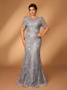 Serin Robe de soirée élégante et romantique pour grandes tailles, col rond vert menthe, manches mi-longues, transparente, ornée de perles et de mailles. Robe de cérémonie pour mère de la mariée