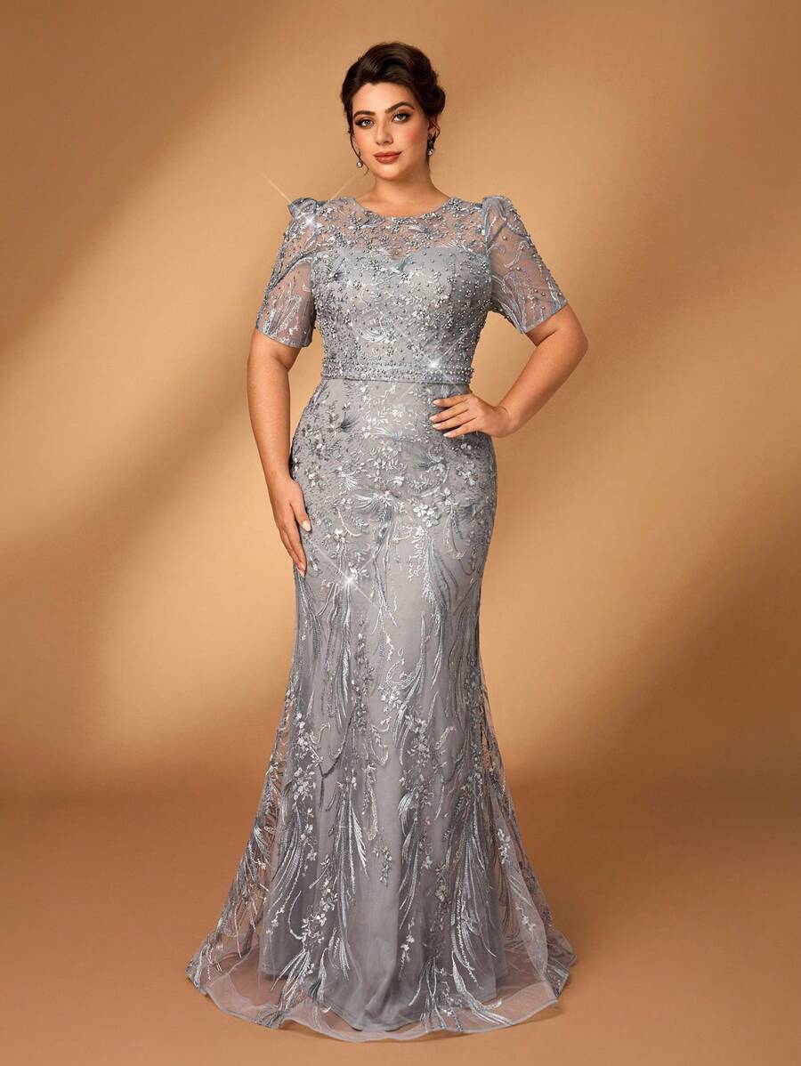 Serin Robe de soirée élégante et romantique pour grandes tailles, col rond vert menthe, manches mi-longues, transparente, ornée de perles et de mailles. Robe de cérémonie pour mère de la mariée