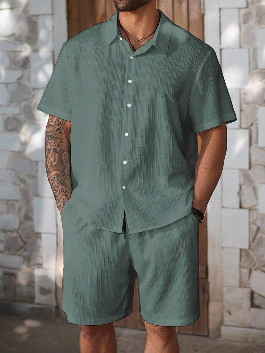 Manfinity Homme Bộ quần short và áo sơ mi tay ngắn màu trơn thường ngày mùa hè cỡ lớn cho nam - Màu xám đen - Xem 1