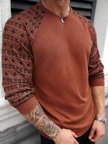 Manfinity Homme Plus Size Men's Casual Numeric & Letter Print Round Neck Short Sleeve T-Shirt, Men's Graphic Sweaters Brown And Orange, Men's Textured Long Sleeves, Fall Men's Tops Long Sleeve Coffee Brown, Mens Clothes Long Sleeve - Coffee Brown - View 4