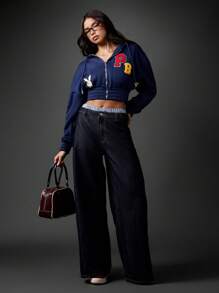 Missguided x Playboy 复古学院风短款拉链连帽衫，配有松紧腰带，兔子标志，校队字母补丁，秋冬休闲街头风外套