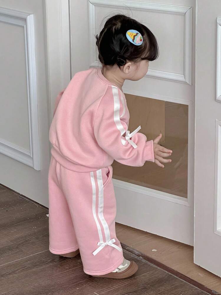 Baby Girl Spring & Autumn Casual Sports Style Raglan Sleeve Contrast Striped Bow Accent Pullover Hoodie And Loose Wide Leg Pants Set Toddler Girls Clothes