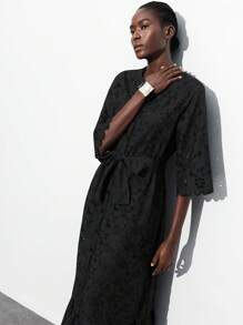 Maija 女士刺绣镂空腰系带长袖连衣裙，宽松夏季度假连衣裙，休闲风 - 黑色 - 查看 6