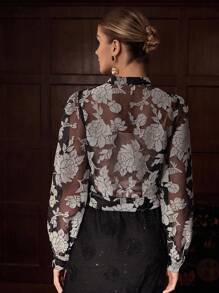 ZEYLAH Blusa transparente con estampado floral - Blanco y Negro - Ver 3