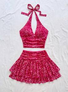 Soleia 女士度假风格杏色纹理面料露背 V 领紧身衣和层叠荷叶边下摆迷你裙套装