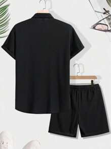 Manfinity Homme Men Casual Textured Button Up Shirt Set, Short Style Men Black Two Pieces Set Men Black Outfit Men Knit Shirt Men Casual Top And Bottom Set Black Vacation Outfit Men - Black - View 2
