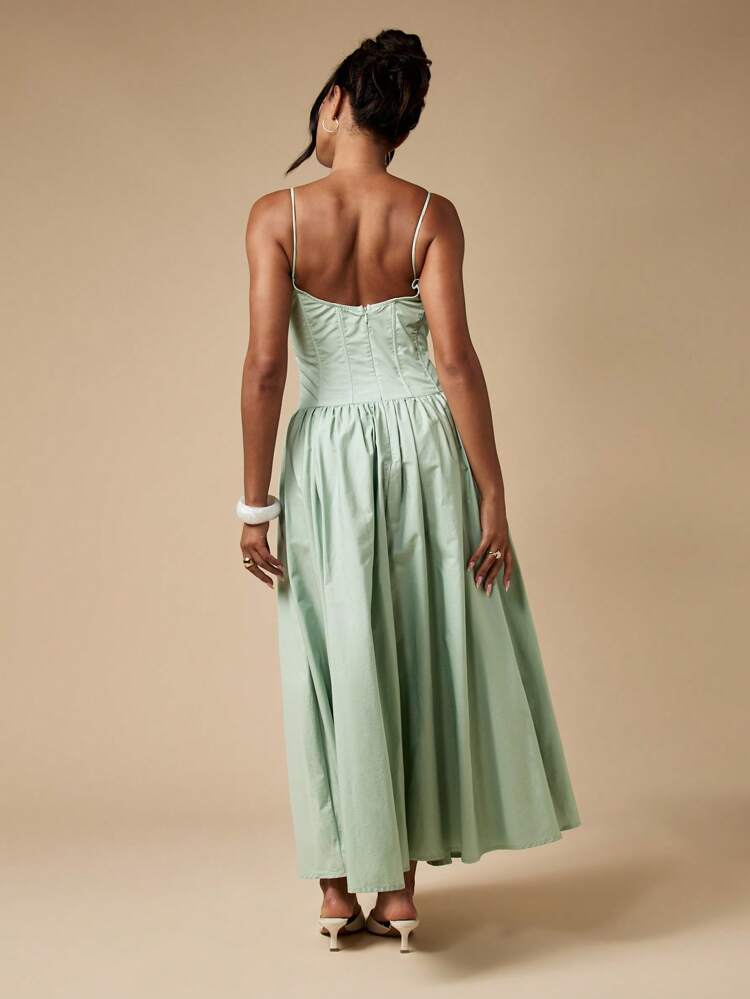 MISSGUIDED Robe mi-longue à lacets corset et jupe ample, idéale pour Noël