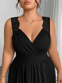 Elenzga 加大码 V 领撞色蕾丝吊带背心连衣裙，修身罗纹开衩喇叭裙 - 黑色 - 查看 6