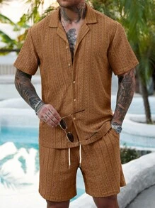 Manfinity RSRT 2 件套男士纯色纽扣镂空衬衫和短裤套装，度假纯色丈夫休闲装，适合度假、海边沙滩、日常休闲、夏装男士棕色短裤套装男士 2 件套服装棕色度假装