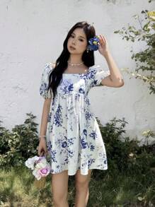 SHEIN 青少年女孩寬鬆藍色花卉荷葉邊迷你公主洋裝，背後蝴蝶結設計，優雅 - 白色 - 查看 5