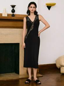 Mature & Elegant Lace Patchwork Sexy Women's Pajama Set, Fall Clothes - Black - View 5