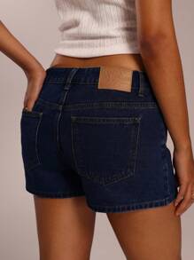 Avantive 女士夏季基本款深蓝色洗水牛仔短裤/装饰皮标/夏季牛仔短裤/可爱/外出/度假/办公室穿着女士牛仔短裤高腰牛仔短裤蓝色牛仔短裤女士牛仔短裤女士 - 深色水洗藍 - 查看 3