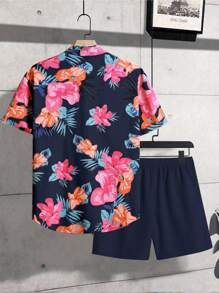 Manfinity RSRT 2 件男士花卉印花纽扣前短袖上衣和短裤套装，休闲，男士两件套服装男士花卉衬衫男士夏威夷印花衬衫男士花衬衫热带男士服装芙蓉衬衫 - 彩色 - 查看 2