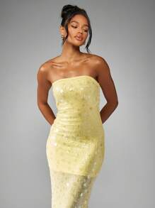 MISSGUIDED Đầm dạ hội cột sequin không quai, váy maxi dài trang trọng bó sát, lấp lánh, dự tiệc cưới, dự tiệc đặc biệt, dài đến sàn, xẻ sau lưng - Màu vàng - Xem 3