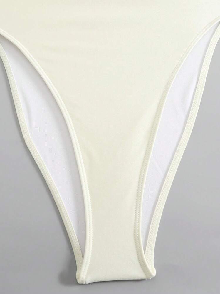 Swim Oasis Conjunto de 2 peças com maiô de uma peça elegante com decote ombro a ombro, tecido sólido com decoração floral 3D e saia longa, para praia e férias, estilo boho para o verão - Bege - Visão 7