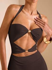 SHEIN BAE 性感露背系带金属装饰多层长款紧身连衣裙，适合夏季度假 - 咖啡棕 - 查看 3