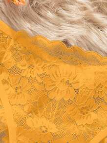 SHEIN Seamless Lace Trim Panties (Thong) In Yellow