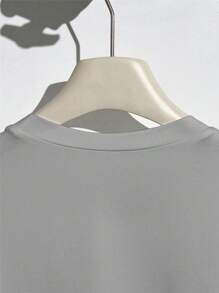 SHEIN Privé 女士纯色 3D 花朵装饰荷叶边下摆休闲 T 恤 - 灰色 - 查看 5