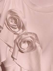 SHEIN Privé 女士 3D 玫瑰装饰圆领纯色 T 恤 - 淺粉色 - 查看 3