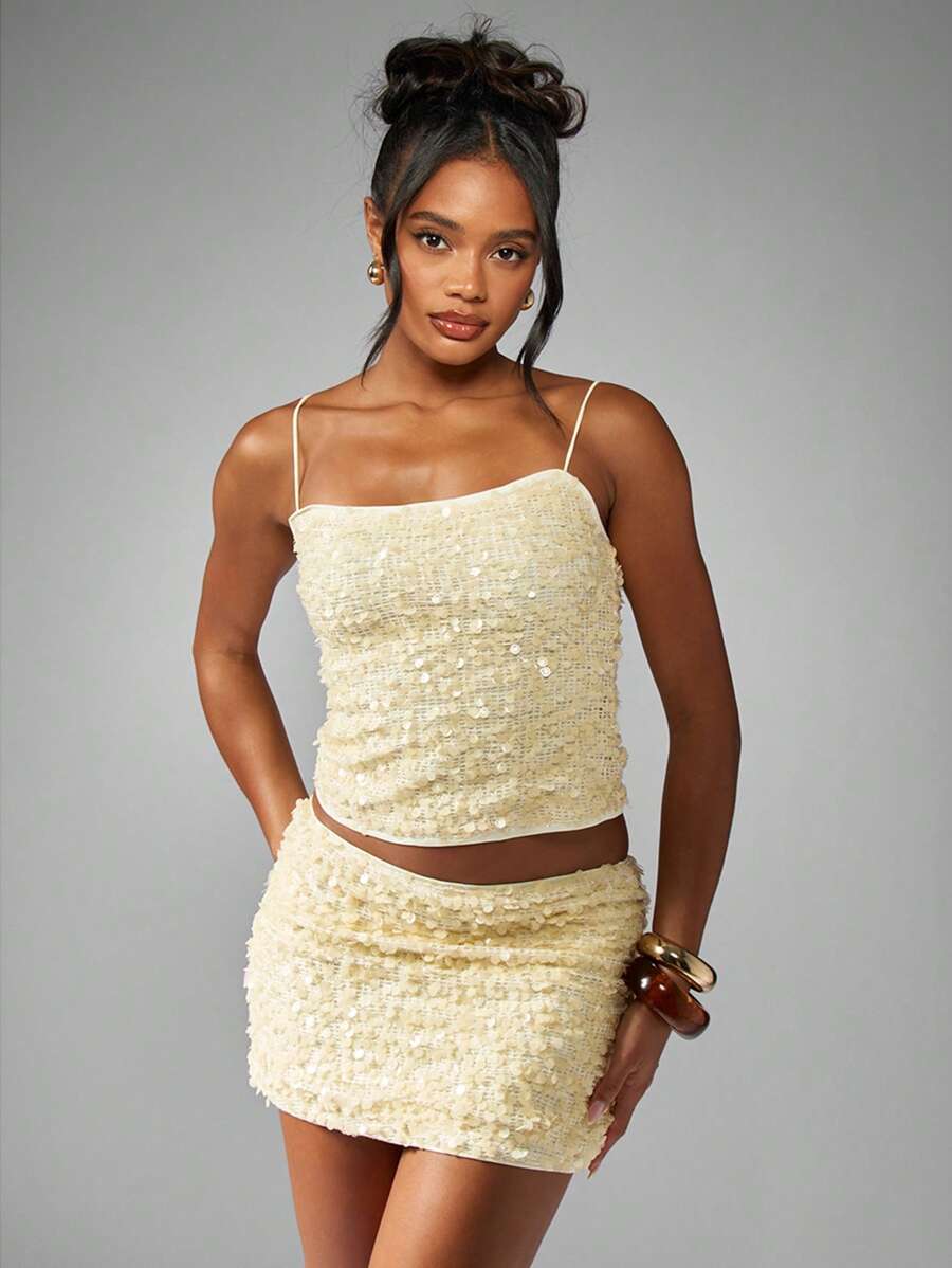 MISSGUIDED 迷你亮片闪亮派对夜店装扮节日活动婚礼宾客特殊场合节日庆典招待会 - 杏色 - 查看 1