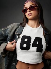 MISSGUIDED 运动风学院风数字露脐背心 84 印花罗纹夏季背心 白色棉质 节日街头风 露背 Y2K 运动休闲 - 白色 - 查看 3