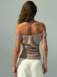 Aloruh New Off Shoulder Simple Fashion Office Wear Short Ruched Asymmetric Hem Off-Shoulder Blouse - Apricot - View 2