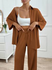 Conjunto de camisa y pantalones de unicolor informal para el transporte