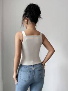 SHEIN PETITE 女士休闲V领前开襟纽扣修身薄款背心上衣优雅连体衣露胸上衣 - 杏色 - 查看 2