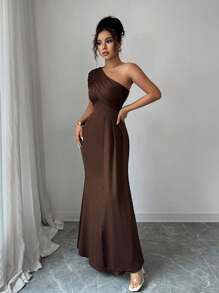 Elenzga 新款斜领荷叶边下摆不对称设计收腰优雅女士休闲度假连衣裙 - 咖啡棕 - 查看 5