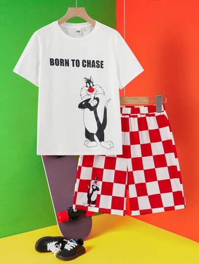LOONEY TUNES X SHEIN Conjunto informal de 2 piezas de niño preadolescente con camiseta de manga corta con estampado de gato de dibujos animados y pantalones cortos con estampado de tablero de ajedrez