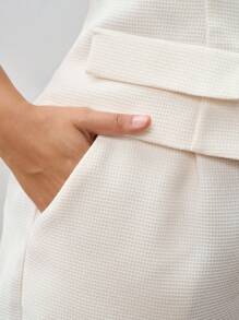 Chikora Plus Size Women Solid Color Lapel Collar Single-Breasted Vest + Shorts Elegant Suit, 2pcs Set Teacher Outfits Plus Size Business Casual Woman Curve Going Out Outfits Winter Clothes Fall Clothes Plus Size