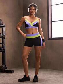 Powerista 女士拼色吊带背心和短裤运动服套装 女士健身套装