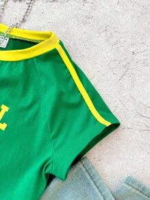 SHEIN 青少年女孩休闲撞色字母和旗帜印花短款修身上衣，适合春夏运动比赛 - 綠色 - 查看 5