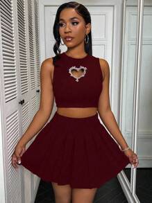 BamGleam 2pcs Women Set: Hollow Heart Rhinestone Decor Camisole Top And Pleated Mini Skirt - Burgundy - View 5