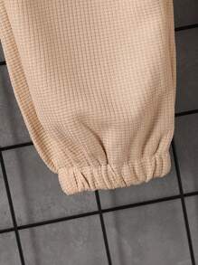 SHEIN 2 sztuki/zestaw dla chłopców, bluza z długim rękawem i okrągłym dekoltem, casualowy zestaw ze spodniami i naszywką waflową, odpowiedni na co dzień, do sportu, na powrót do szkoły, na wiosnę i jesień