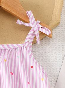 SHEIN 女童下摆印花休闲度假吊带A字连衣裙 儿童夏季连衣裙 女童碎花连衣裙 儿童夏季连衣裙 幼儿女童夏季连衣裙 - 紫色 - 查看 8