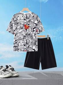 SUPERMAN X SHEIN Conjunto de camiseta de manga corta casual con estampado de superhéroes de dibujos animados y pantalones cortos de corte holgado para niño preadolescente - Blanco y Negro - Ver 2