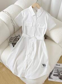 SHEIN 青少年女孩休闲舒适 Polo 领弧形下摆背面印花连衣裙