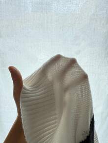 SHEIN 青少年女孩纯白色 V 领宽松针织毛衣，简约极简主义，适合学校、秋冬的百搭套头衫白色麻花针织毛衣白色 V 领毛衣麻花针织毛衣纹理针织毛衣白色针织毛衣白色针织上衣女士白色毛衣麻花针织 V 领 - 白色 - 查看 8